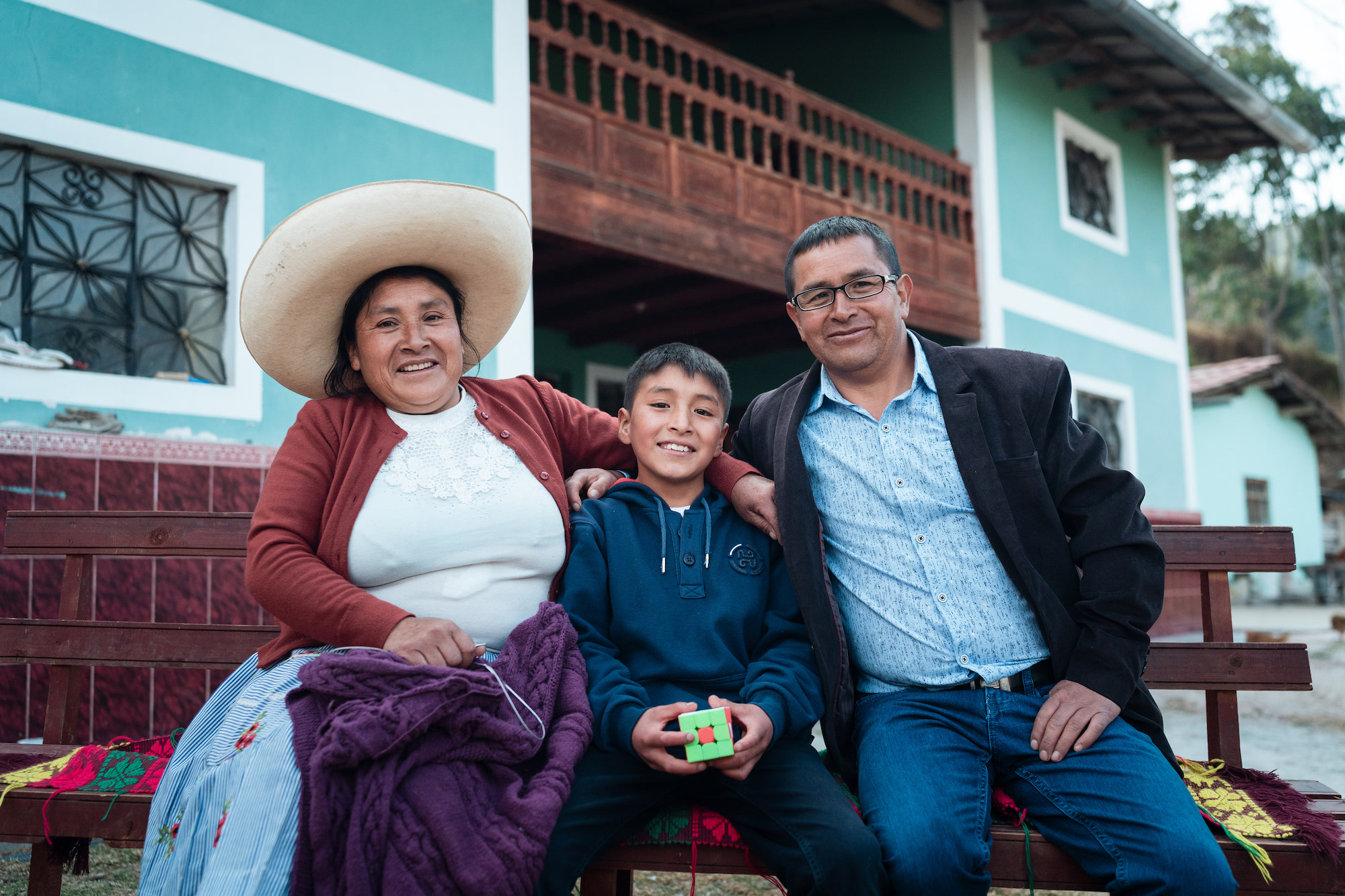 Cada estudiante, un futuro, cada familia, un sueño, cada docente, una oportunidad. ¡Cada comunidad, una transformación!