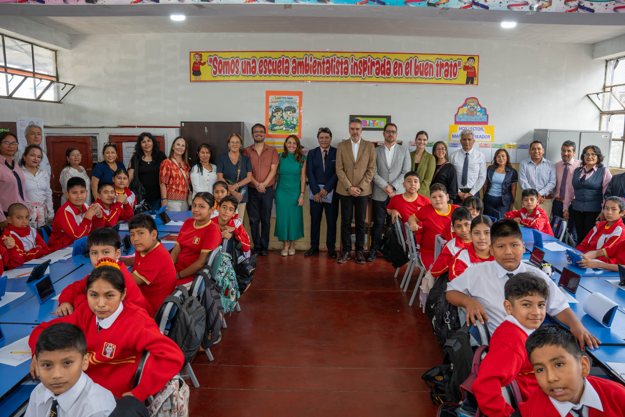 La alianza en Perú de Comprometidos con la Educación y American Tower impactó en 2025 a más de 7.000 alumnos y 400 docentes