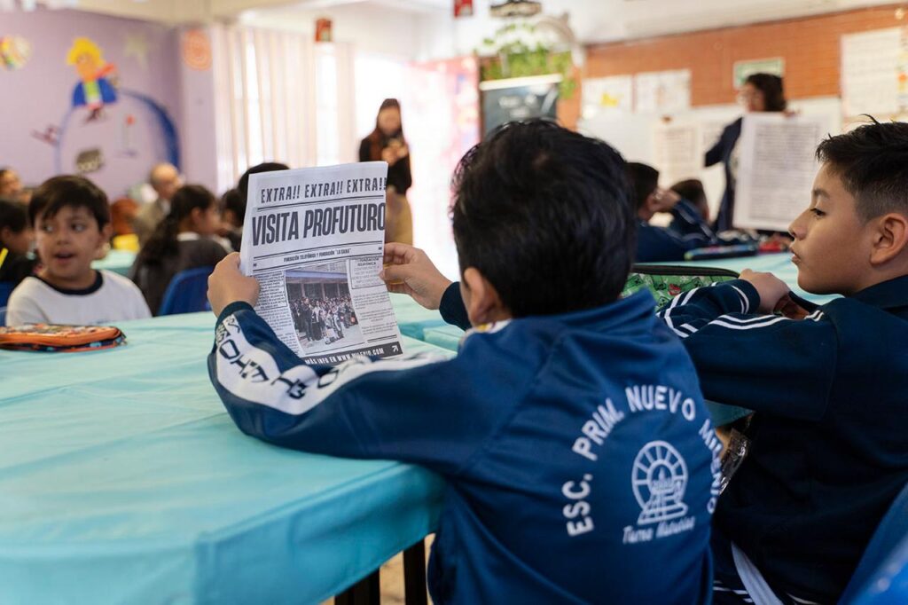 Comprometidos con la Educación y American Tower en México.