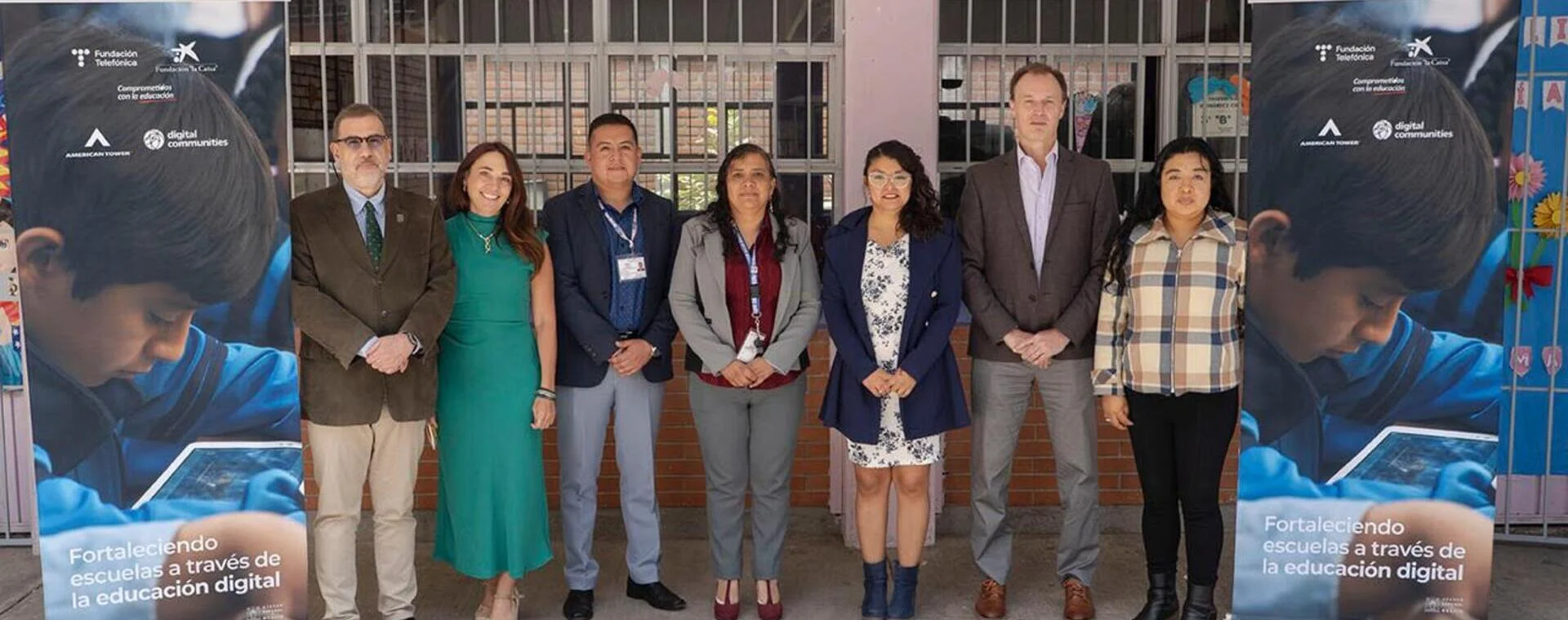 Comprometidos con la Educación y American Tower en México.